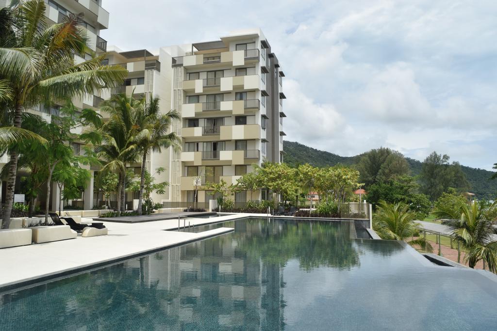 By The Sea Suites - Managed By Sdb Host Batu Ferringhi Eksteriør bilde